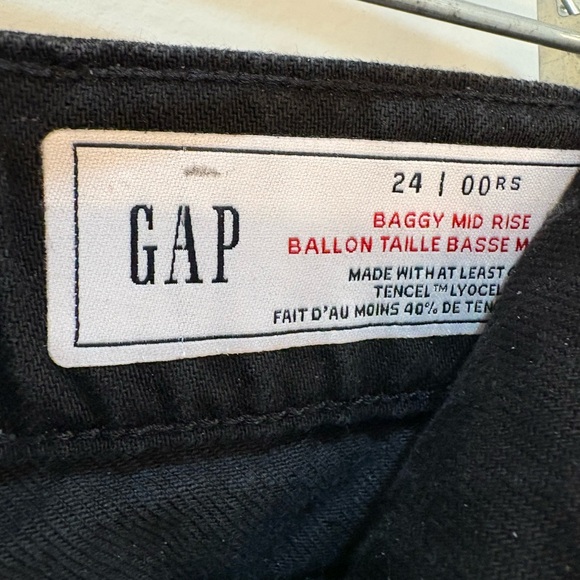 GAP Baggy Mid Rise Jeans - Picture 2 of 4